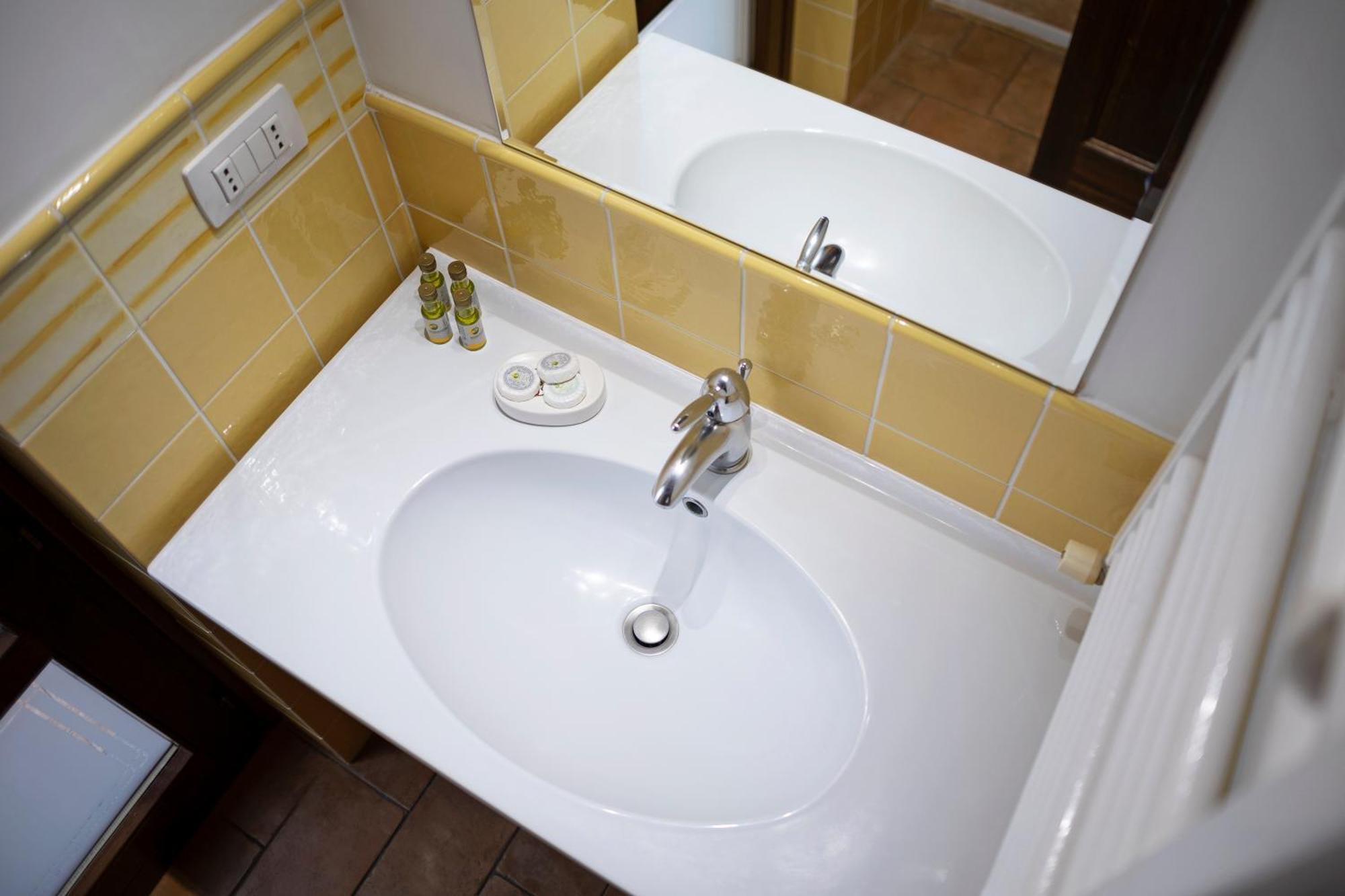 Casa Vera Affittacamere Appartamenti ออร์เวียโต ภายนอก รูปภาพ