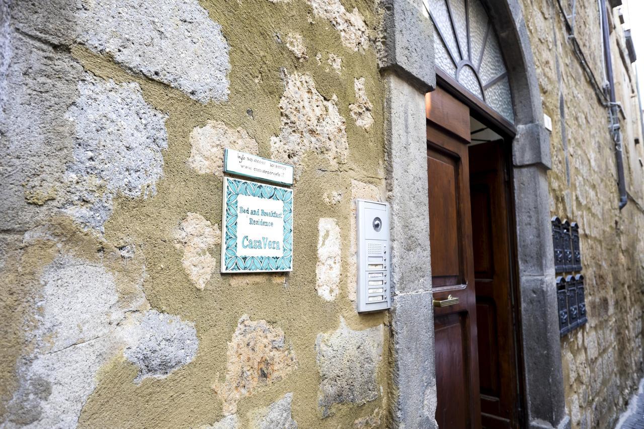 Casa Vera Affittacamere Appartamenti ออร์เวียโต ภายนอก รูปภาพ